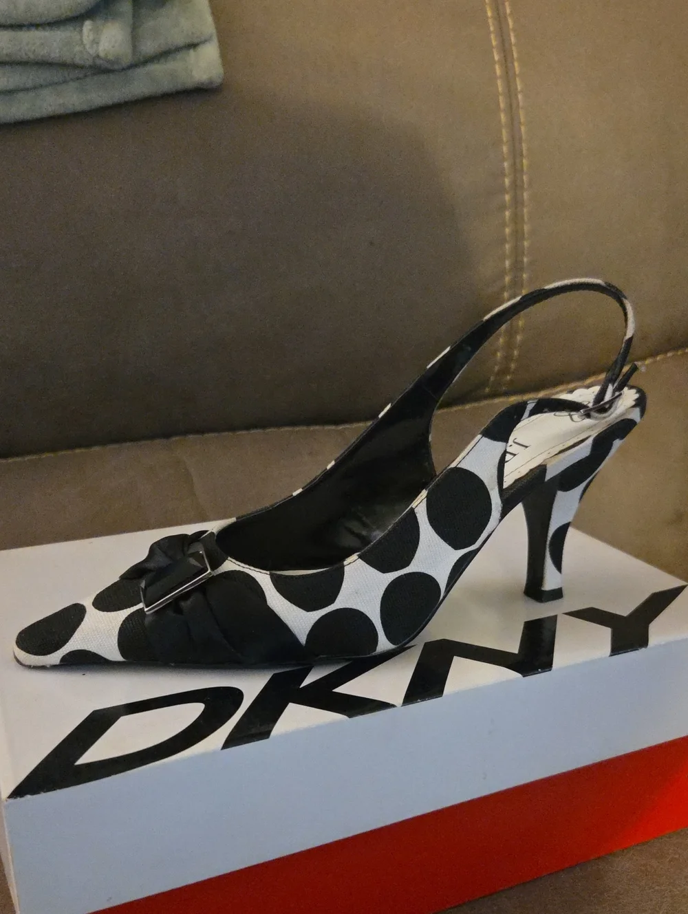 J.Renee stylish slingback